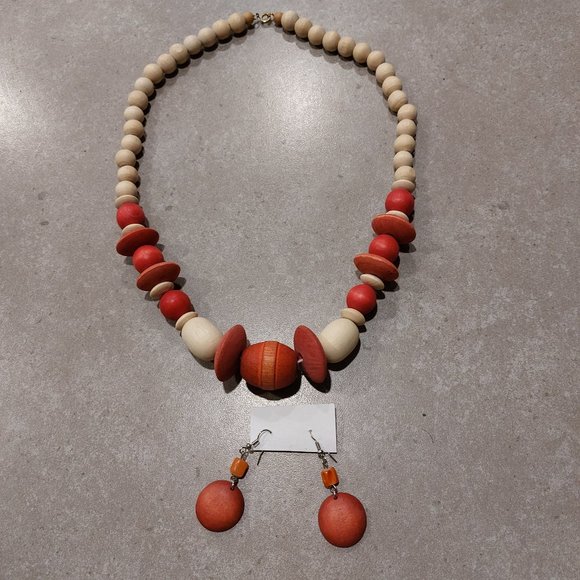 Fashion Jewelry Women's Wood Beads Necklace Set - Ivory/Orange/Red - NWT - Picture 1 of 4